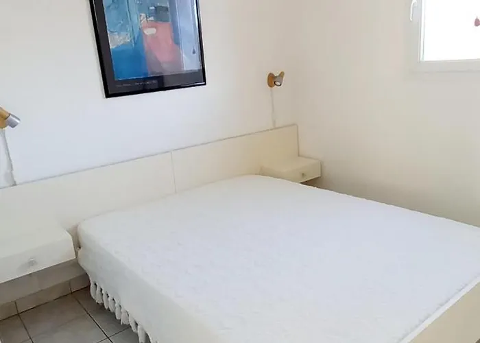 3 Pieces Proche Commerces Et Golf Pornic