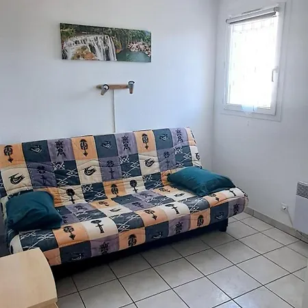 3 Pieces Proche Commerces Et Golf Apartment