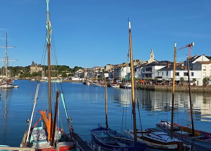 3 Pièces Proche Commerces Et Golf *