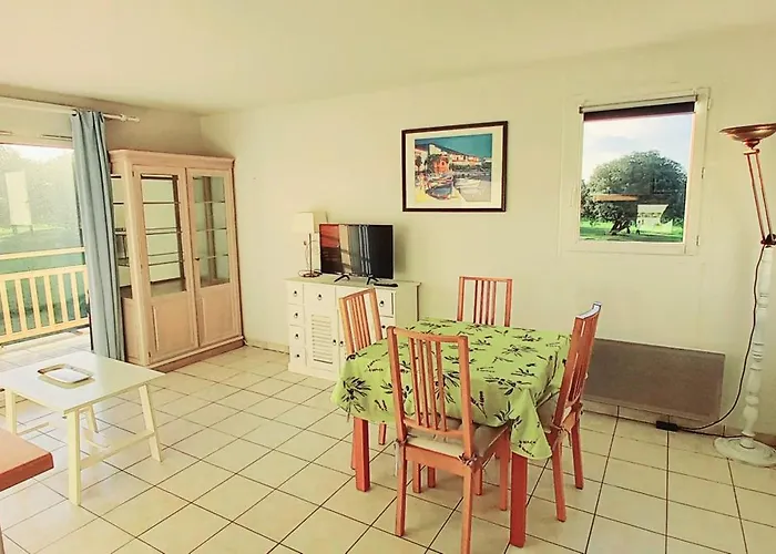 Apartamento 3 Pieces Proche Commerces Et Golf